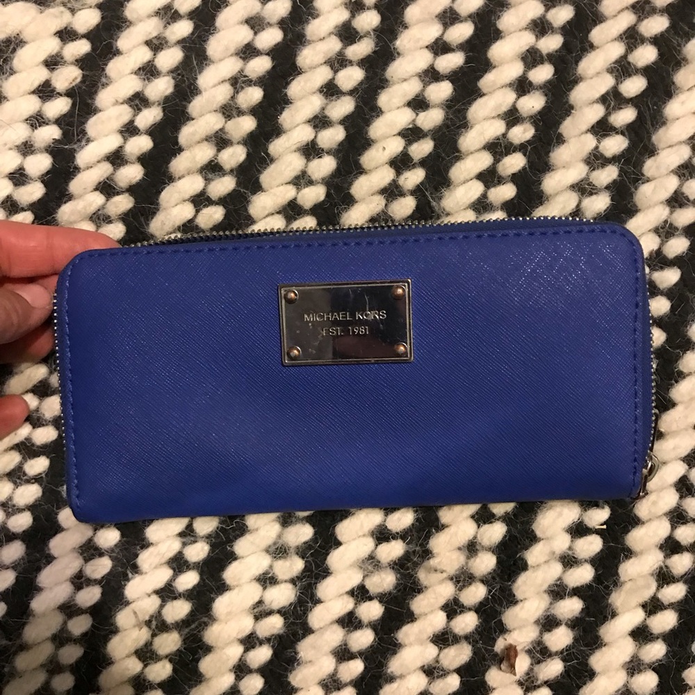 Michael kors wallet